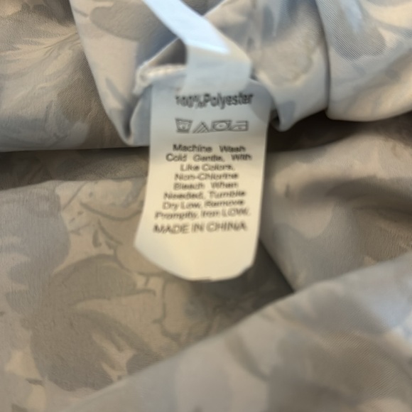 Floral Ruffle Bottom Dress - Picture 8 of 8